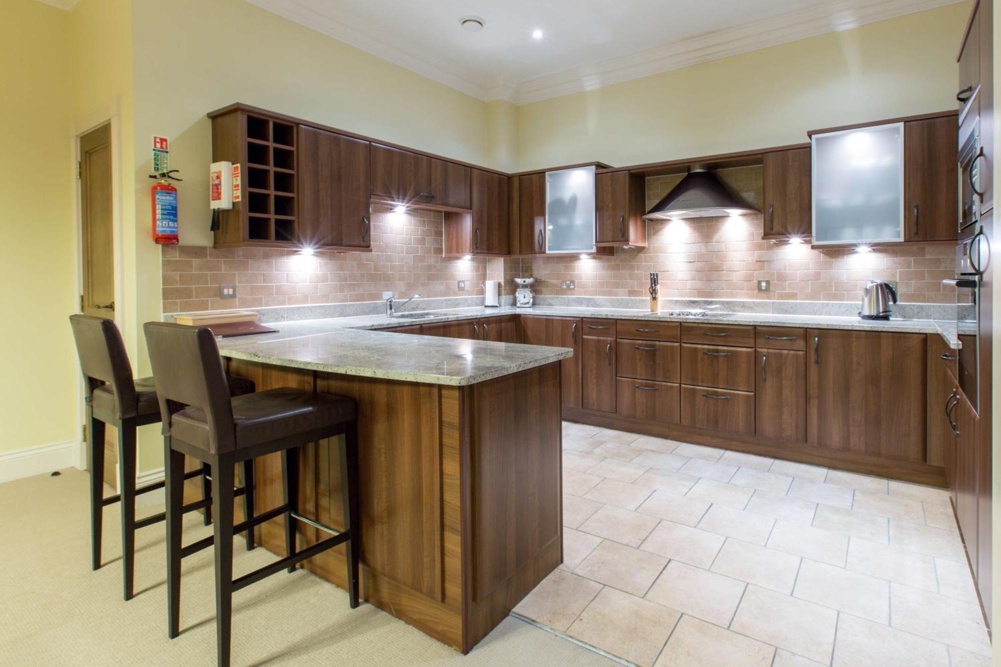 Cameron House On Loch Lomond Alexandria Ngoại thất bức ảnh A modern kitchen